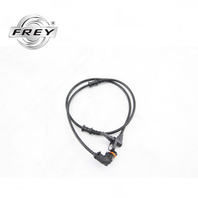 ABS Tekerlek Hız Sensörü 6395401017 6395400417 W639 Fren Sistemi Frey Otomobil Parçaları için