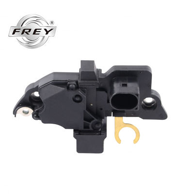 Alternatör Regülatörü Oto Elektrik Yedek Parçaları Mercedes W163 W203 için 0031542406