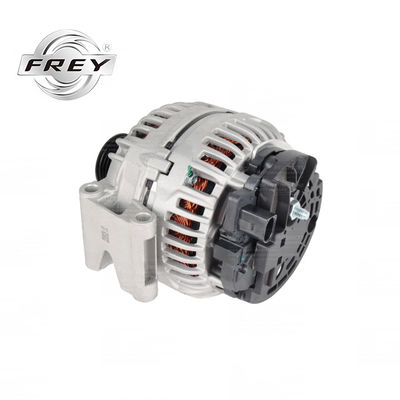 Araba Alternatörü OEM 0009061202 Mercedes W204 GLK X204 4-MATIC Frey Otomobil Parçaları Guangzhou Tedarikçisi