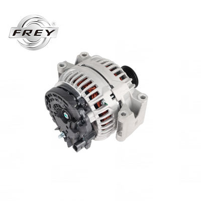 Araba Alternatörü OEM 0009061202 Mercedes W204 GLK X204 4-MATIC Frey Otomobil Parçaları Guangzhou Tedarikçisi